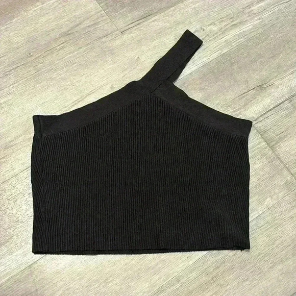 Super cute ribbed one shoulder top. NWOT - Picture 1 of 2